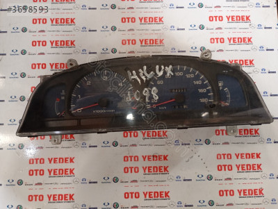 Toyota Hilux gösterge paneli