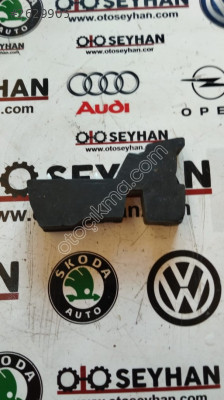 2GM864759 T-cross sol çamurluk iç süngeri