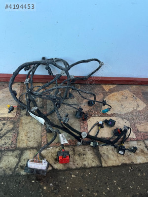 Togg t10x çıkma orjınal ön tampon tesisatı