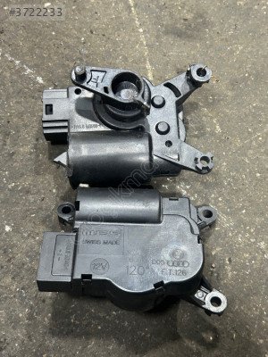 5241183R06 TRANSPORTER CARAVELLA KALORİFER YÖN MOTORU SAG SOL