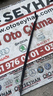 6R6839477 vw polo 2017 sağ arka kapı dış somun