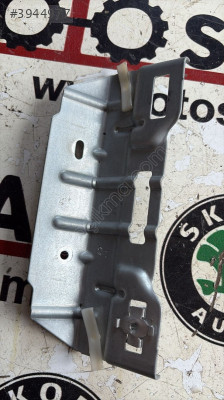 1K0858687H vw golf 6 tavan tutmağı braketi .