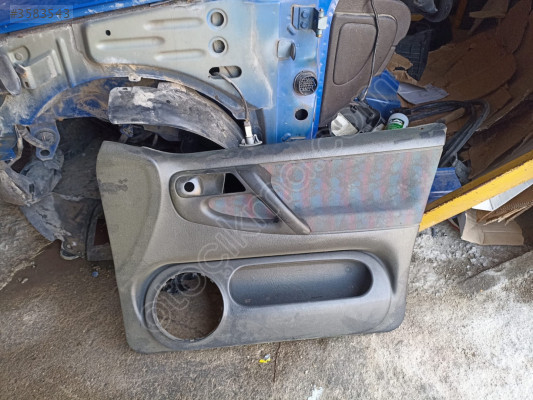 VW POLO HATCHBACK 1998 SAĞ ÖN KAPI DÖŞEMESİ ÇIKMA