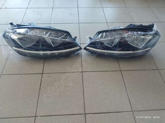 VOLKSWAGEN GOLF 7.5 XENON BEYİNLİ 2017-2020 FAR