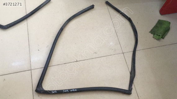 HYUNDAİ GETZ SAĞ ARKA CAM FİTİLİ ORJ ÇIKMA