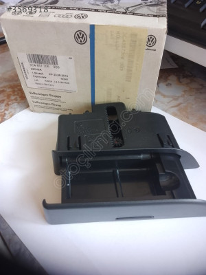 PASSAT ARKA KAPI KÜLLÜK 3C4857306 ÇIKMA PARÇA