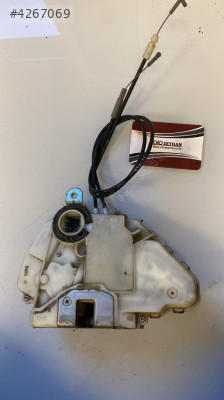 mazda bt-50 sağ ön kapı kilidi