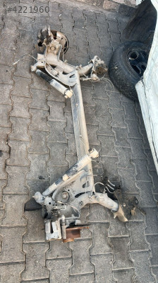 2010-2016 RENAULT FLUENCE ARKA DİNGİL ORJ ÇIKMA