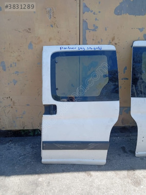 2006 model Peugeot Partner sağ sürgülü kapı