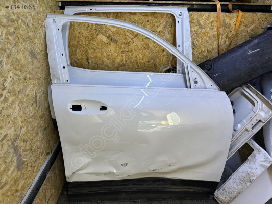 MERCEDES GLB W247 ÇIKMA ORJİNAL SAĞ ÖN KAPI BD2