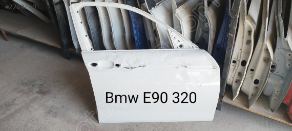 BMW E90 320 çıkma sağ ön kapı