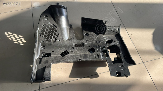 MERCEDES E SERİ W213 İÇ TRİM KAPAĞI 213680