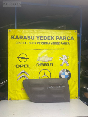 Citroen C4 Cactus Sağ Arka Kapı Çıtası
