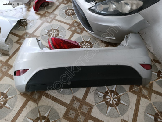 FORD FİESTA ARKA TAMPON