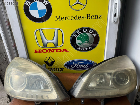 2003-2007 Renault Scenic 2 Sağ ve Sol Ön far ( Far Takımı )