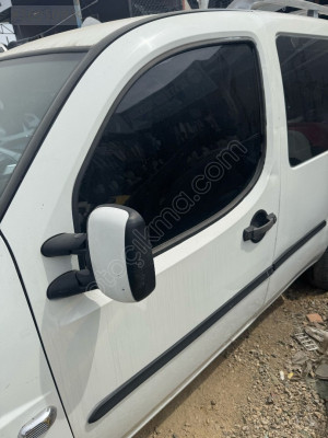 Fiat Doblo sol ön kapı