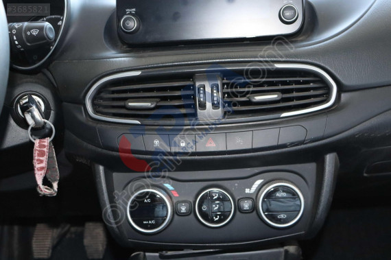 FİAT EGEA CROSS 1.4 STREET 2021 TEYP NAVİGASYON