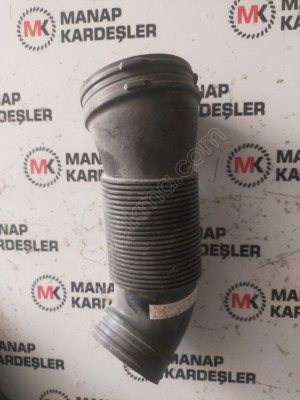 AUDİ A3 HAVA FİLTRE BORUSU 04E129651C 5Q0129684C