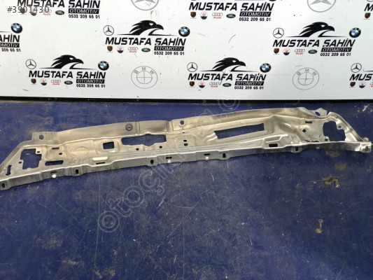 MERCEDES C SERİSİ W206 ÖN PANEL ÜST DEMİRİ