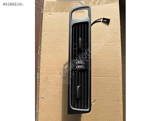 8R1820951G Audı Q5 orta Kalerifer Izgarası