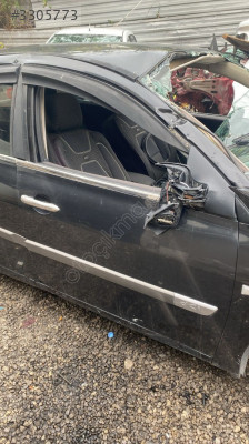 RENAULT MEGANE 2 SAĞ ÖN KAPI ORJİNAL ÇIKMA 05335582216