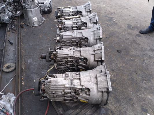 Bmw 5seri e39 şanzıman orjinal çıkma 1065401045