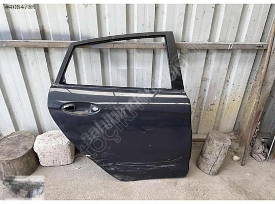 FORD FİESTA SAĞ ARKA KAPI ORJİNAL ÇIKMA