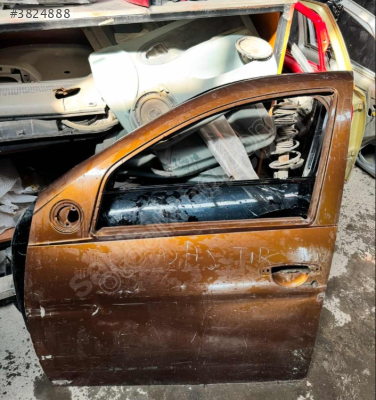 DACİA DUSTER SOL ÖN KAPI ORJİNAL EYUPCAN OTO'DA