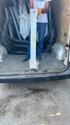 FORD FOCUS ÖN TAMPON DEMİRİ ORJİNAL ÇIKMA 2019.22