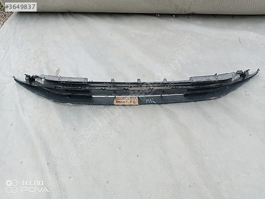 VOLKSWAGEN PASSAT B8 ÖN TAMPON ALT ORTA IZGARASI OEM 3g0853677a
