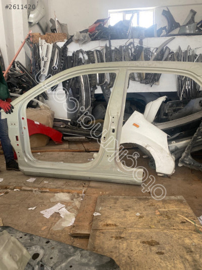 Hyundai i20 sol ön kapı çerçevesi  çıkma orijinal