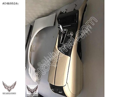 2011-16 BMW 5 Serisi F10 için Orta Konsol Parçası