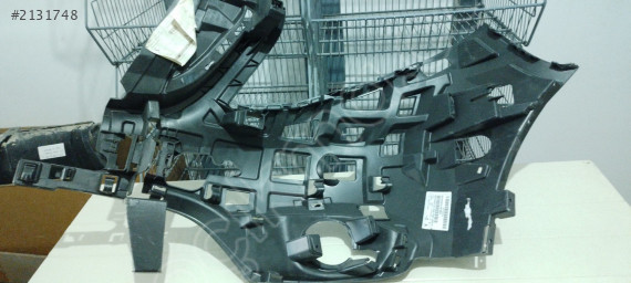 MERCEDES VİTO W447 ÖN TAMPON BRAKETİ SAĞ 4478800701