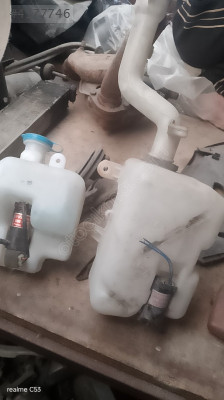 KIA CARNİVAL SİLECEK SU DEPOSU