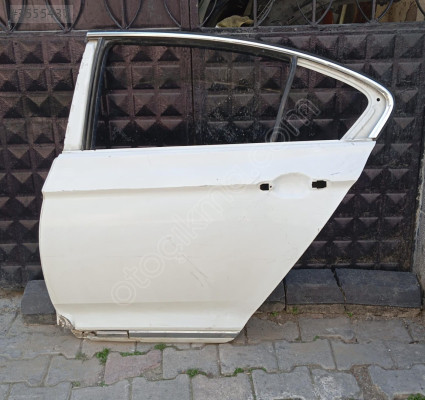 VOLKSWAGEN PASSAT B8 KASA ARKA SOL ARKA KAPI ORJİNAL ÇIKMA