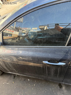 Renault Megane-4 çıkma orijinal sol ön kapı