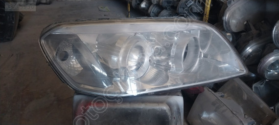 Chevrolet Captiva Sağ Ön Far