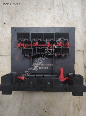Volkswagen Caddy BCM Beyni Merkezi Kontrol Modülü 3C0937049AD