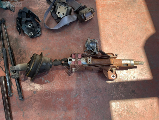 PEUGEOT  406  DİREKSİYON  MAFSALI  KOLONU