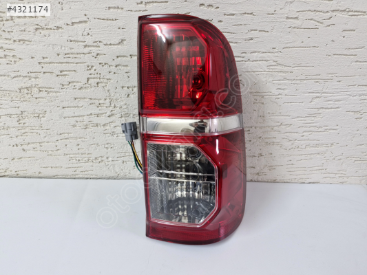 TOYOTA HİLUX SAĞ ARKA STOP LAMBASI DUYLU SIFIR 2012-2014