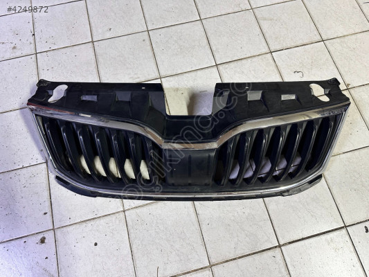 Skoda Octavia Ön Panjur 2017-2020 5E0853653