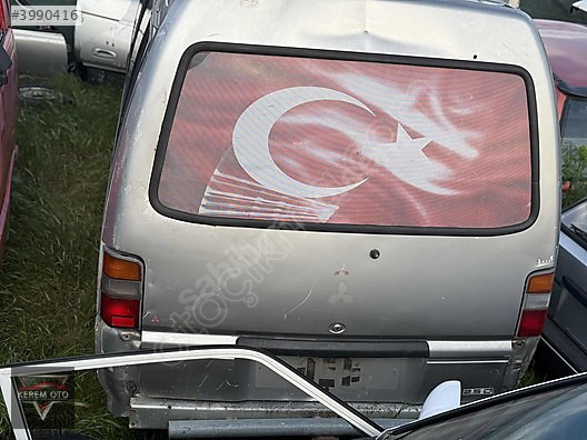 Mitsubishi L300 Bagaj Kapağı