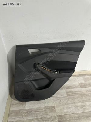 FORD FOCUS 3 SAG ARKA KAPI DÖŞEMESİ BM51-A27406