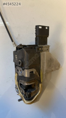 851927 Peugeot 508 2011 sağ arka kapı kilidi