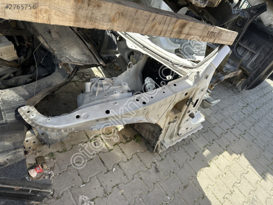 BMW F40 116 118 ÇIKMA ORJİNAL SOL ÖN PODYE