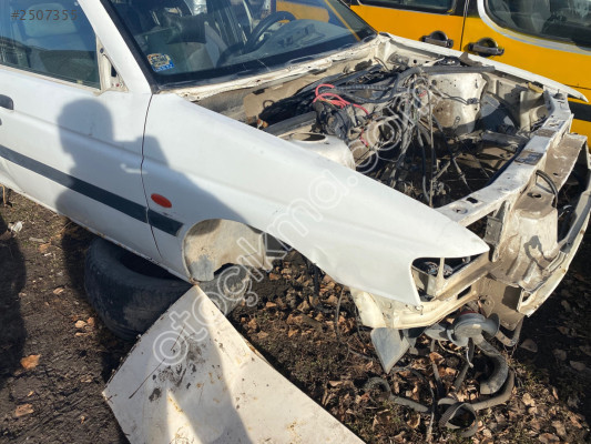 Ford Escort Sağ ön Podye - Sağ Çeyrek Hatasız Orijinal Çıkma