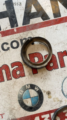 toyota carina helezon plastiği