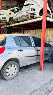 Clio sağ arka kapı
