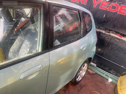 HONDA JAZZ SOL ARKA KAPI 1.4 BENZİNLİ 2002-2008