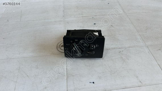 7MST 13A024 CA2009-2012 FORD KUGA 2.0 DİZEL OTOMATİK FAR ANAHTARI